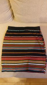 Lovely skirt, as new, NEW LOOK, SIZE 8