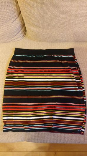Lovely skirt, as new, NEW LOOK, SIZE 8