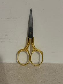 Scissors