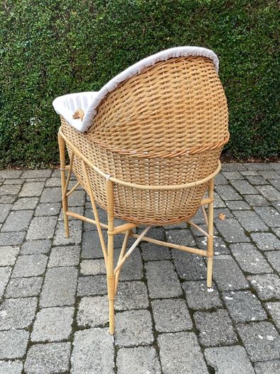 Large moses basket