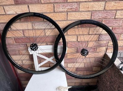 Campagnolo Shamal Carbon C21 DB Wheelset Rear Rim impact