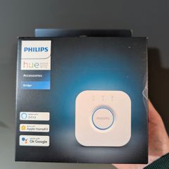 Philips Hue Bridge - v1