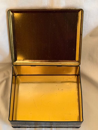 Vintage Lyon's teabag box tin -good condition