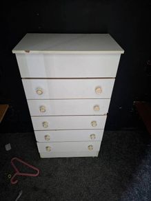 Bedroom drawer unit free to take away