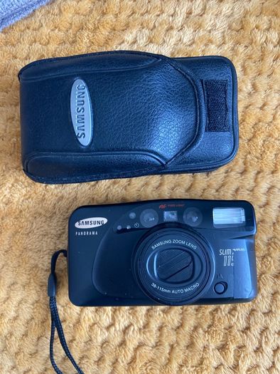 Camera - Vintage x 2 -Pentax & Samsung