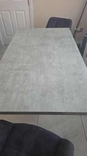 Kitchen table