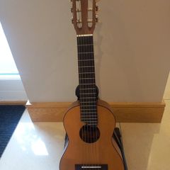 guitalela yahama gl1