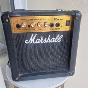 Marshall MG10