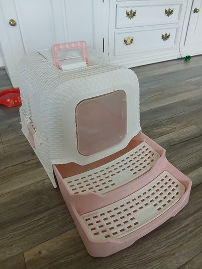 cat litter box pink