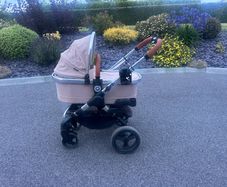 ICandy Peach Travel System in Butterscotch with additional seat and Isofix Car Seat & base.