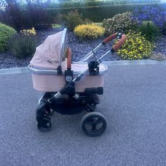 ICandy Peach Travel System in Butterscotch with additional seat and Isofix Car Seat & base.