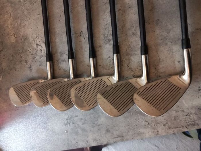 Taylormade golf irons. Right handed clubs