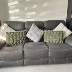 Recliner sofa