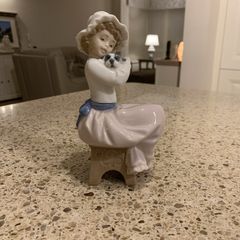 Nao by Lladro Porcelain Girl