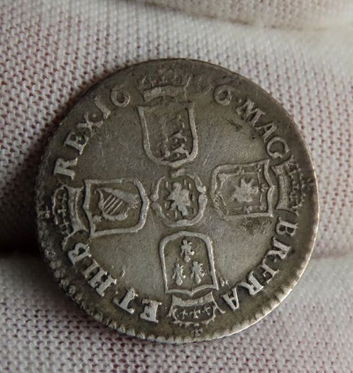 William of Orange 1696 Six Pence 6d Rarer Norwich Mint Later Harp