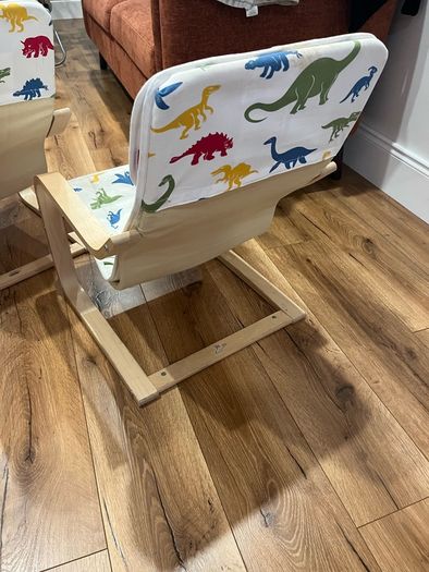 2 kids chairs