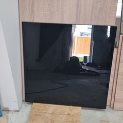 Black glass splashback