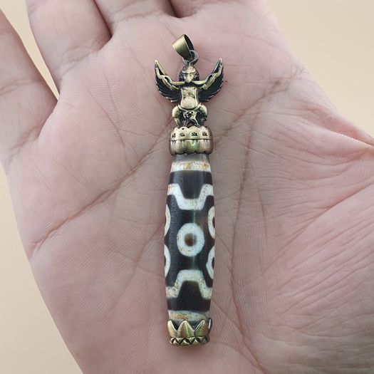 Vintage 6 Eyes Hiamalyan Tibetan Agate Bead Brass Pendant