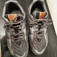 new balance 725