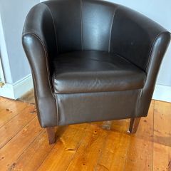 2 Vintage Tub Chairs