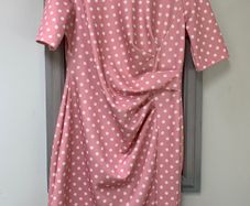 Pretty pink ladies dress