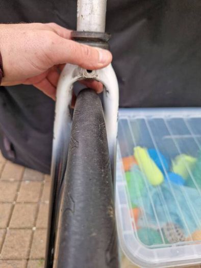 Road bike fork