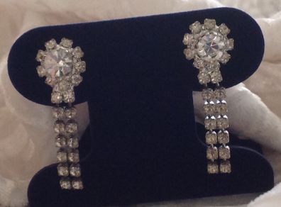 Beautiful Vintage Diamonte Earrings