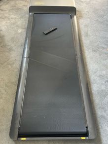 Barely used Walking pad. Excellent condition.
