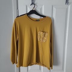 Medium mustard top