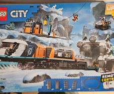 lego city 60470 explorers' arctic polar express train