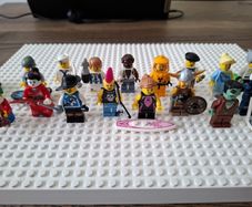 lego series 4 minifigures complete set