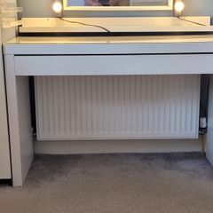 Malm IKEA dressing table