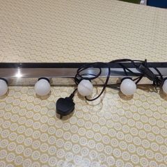 Hollywood lighting for over mirror