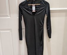 Boohoo Ribbed Plunge Neck Midi Dress