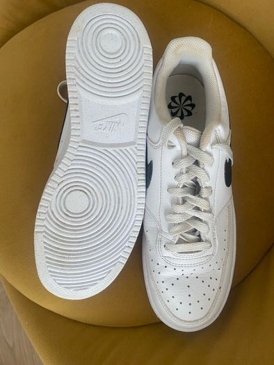 Nike Men's size 8