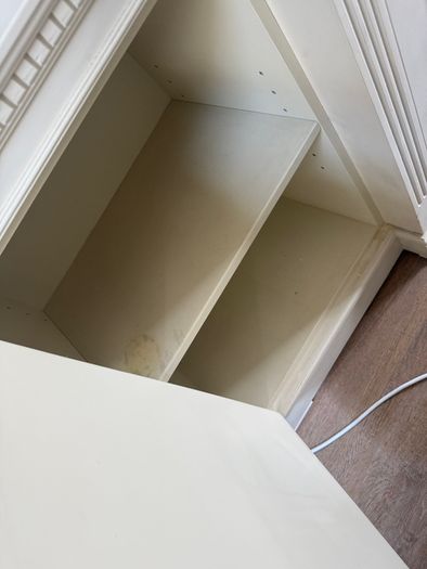 Free TV stand