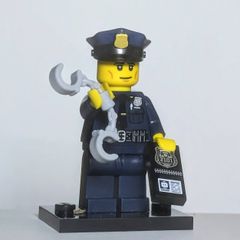Lego Minifigures - Series 9 - Policeman