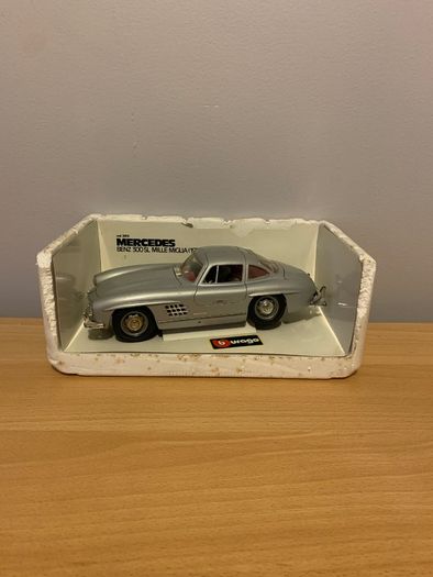 Mercedes Benz 300 SL Mille Miglia 1955 1/18 Burago Model Car