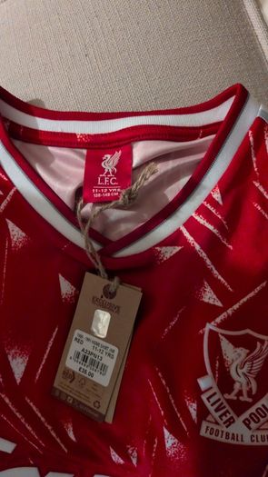 Reproduction retro Liverpool jersey