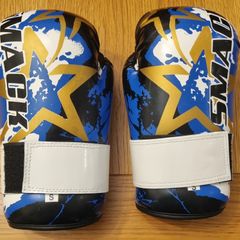 Smack kickboxing gloves size S postage included