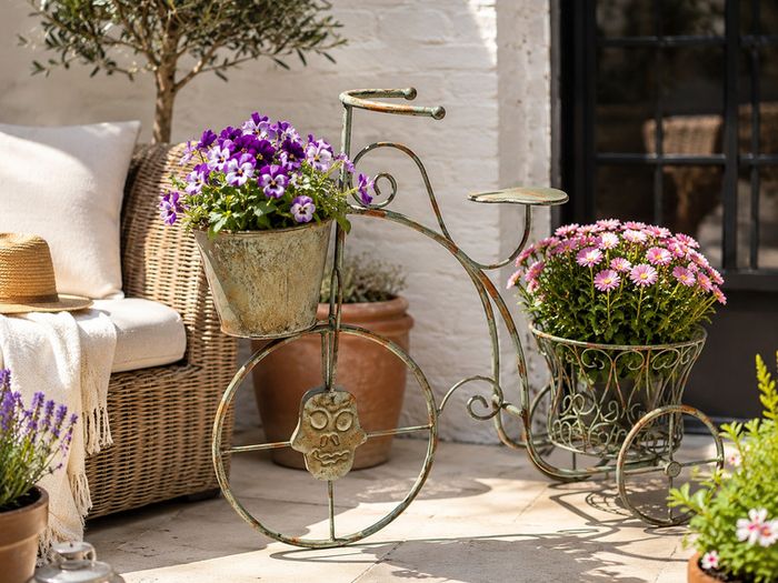 Vintage Bicycle Planter  Retro Iron Garden Ornament with Flower Pot Holders Planting Bike