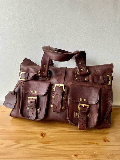Jesire leather hand bag