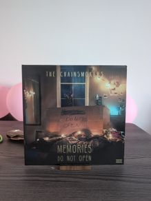 The Chainsmokers - Memories...Do Not Open (LP, Album, Gold)