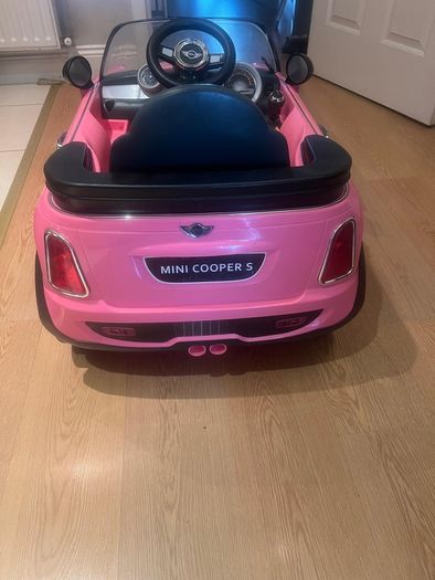 Kids electric car