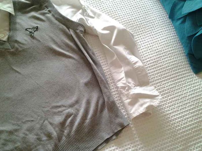 Henleys Grey Jumper/Shirt for Men - Size M