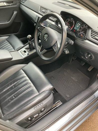 Skoda Superb 2016 2.0tdi High spec