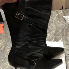 Ladies stunning boots size 5