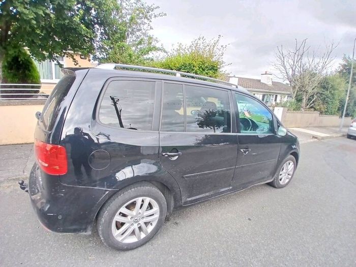 Volkswagen Touran (11) 2.0 Diesel New Nct 04 /27