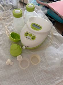 Breast pump