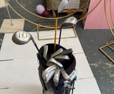 set golf clubs